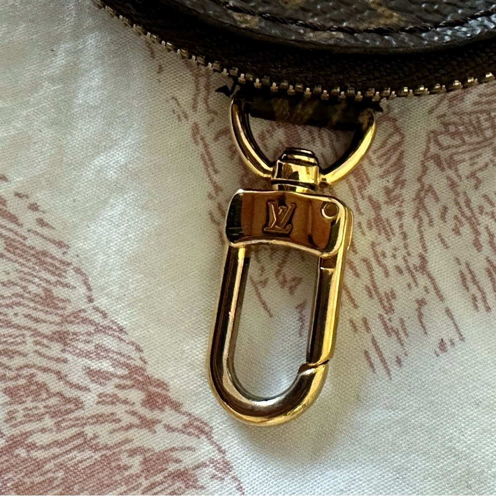 Authentic Louis vuitton coin pouch from a multipouchette bag - Picture 6 of 7